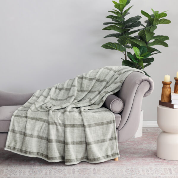 Morden Stripe شال فرو ناعم