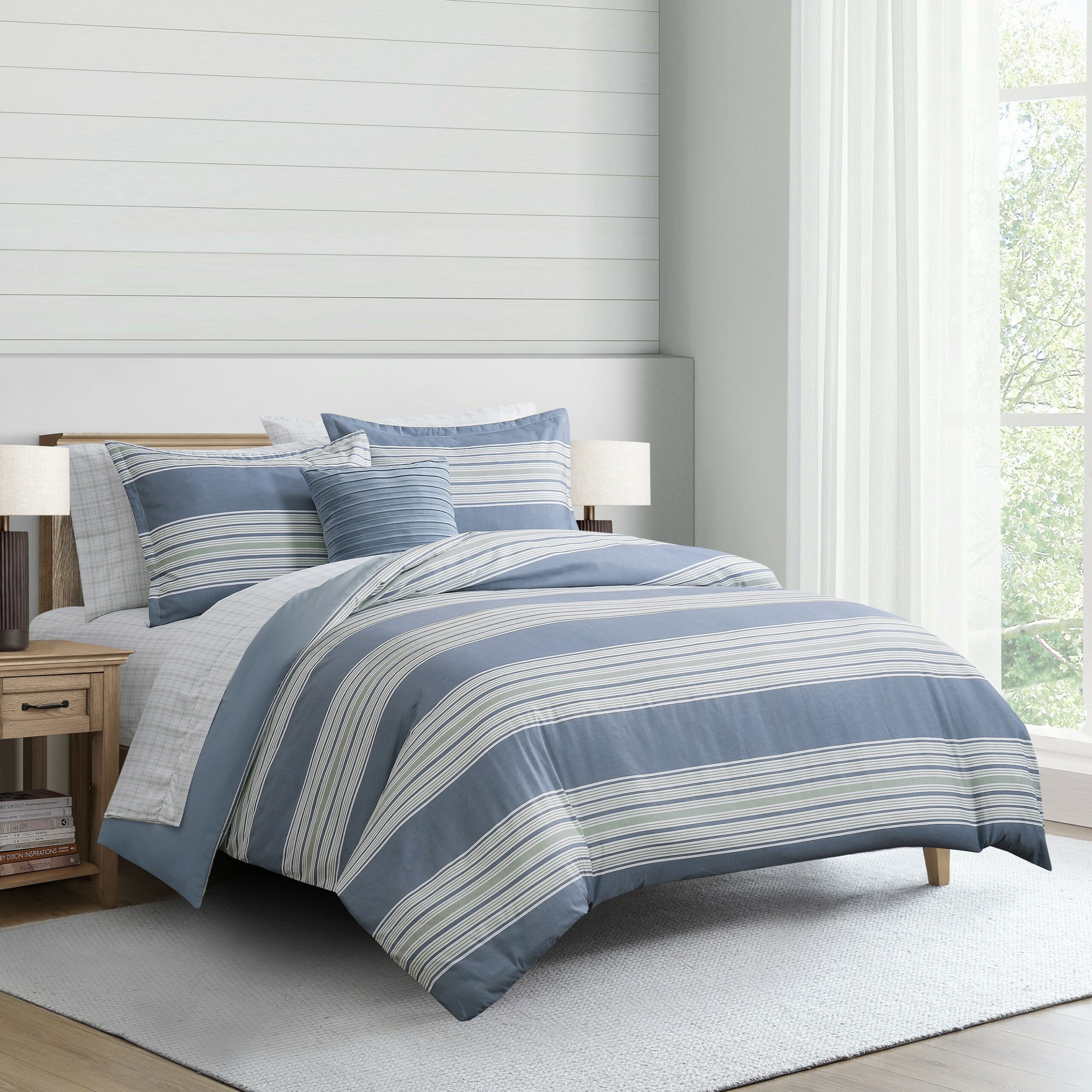 طقم مفرش سرير Aiden نفر 8 قطع طقم مفرش سرير Aiden نفر 8 قطع