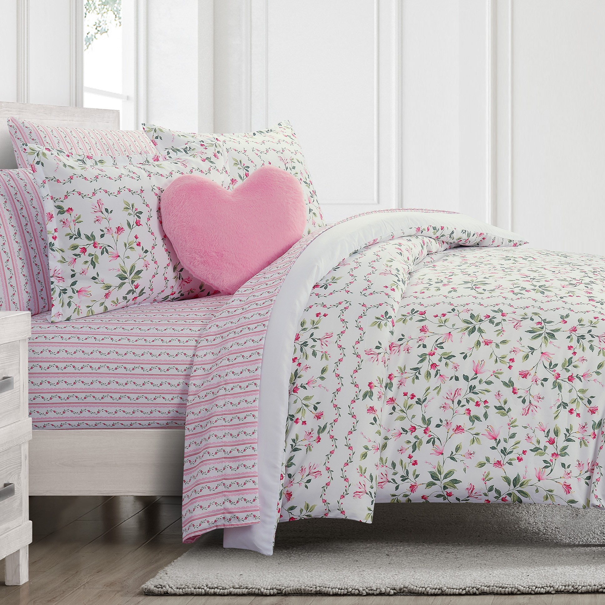 طقم مفرش سرير بنات زهري Chermora نفر 8 قطع طقم مفرش سرير بنات زهري Chermora نفر 8 قطع