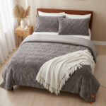 مفرش سرير شتوي فرو Tile Winter نفرين 6 قطع (4)