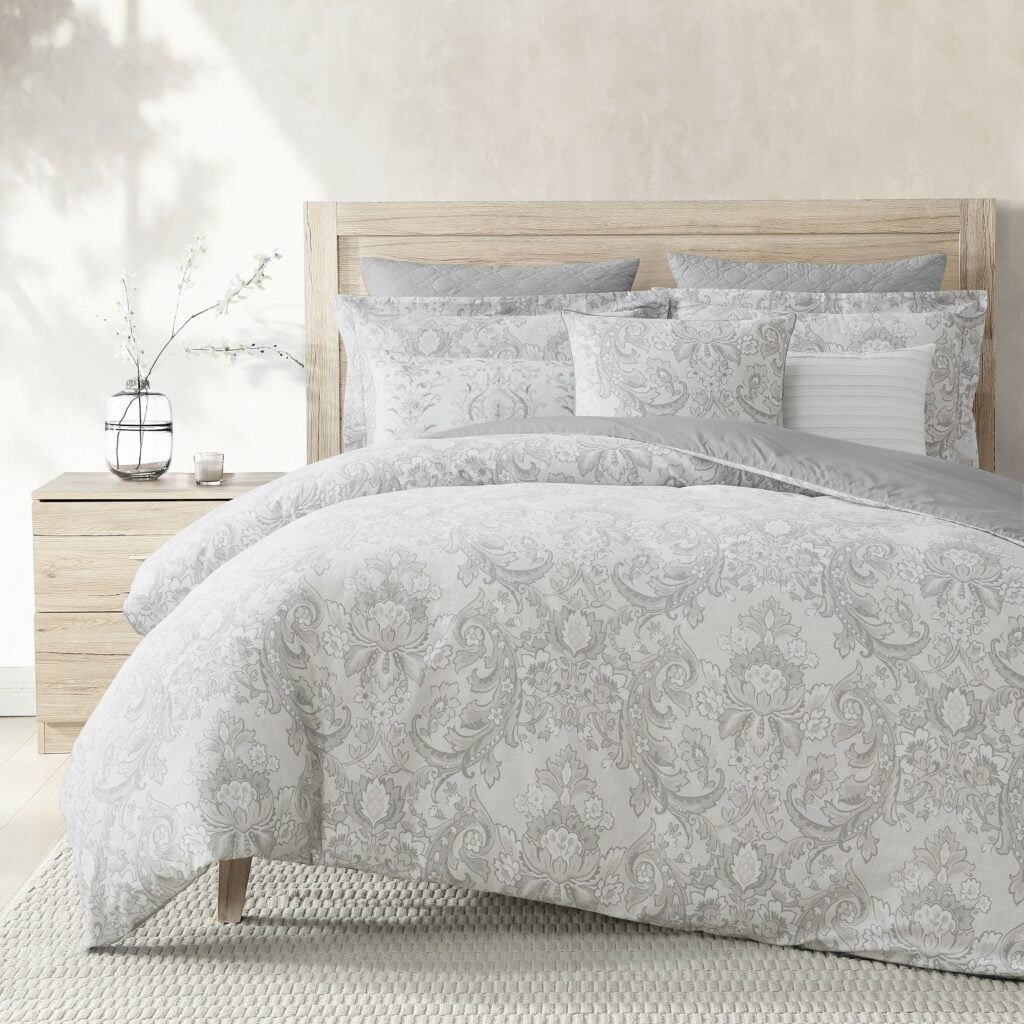 طقم مفرش سرير قطن Adele نفرين 11 قطعة