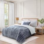 Cold Weather لحاف شتوي ازرق فرو نفر اورنج بد اند باث