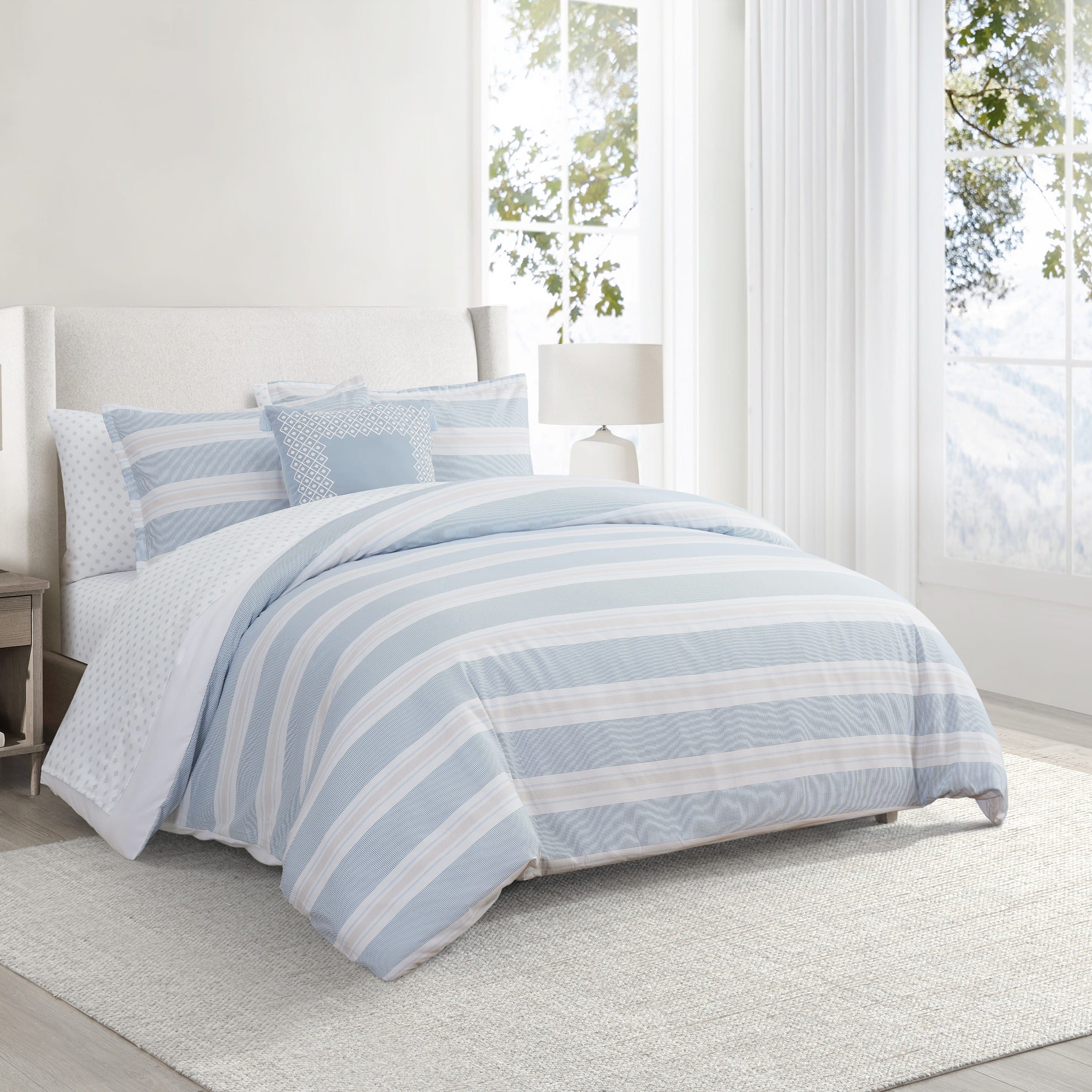 طقم مفرش سرير Issey Stripe نفرين 8 قطع Issey Stripe | طقم لحاف مزدوج 8 قطع - الصورة 1