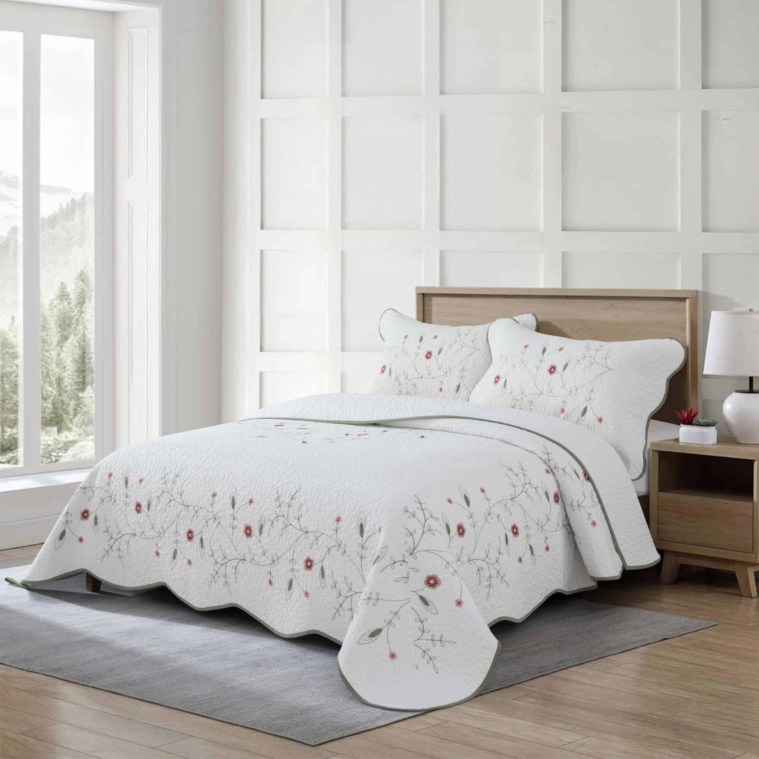 3PC EMBRIODERY-GREEN VINE Green Vine | غطاء سرير قطن 100% مزدوج 3 قطع - الصورة 1
