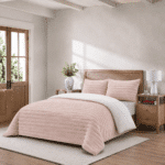 Stripe Comforter | طقم لحاف شتوي فرو مزدوج 3 قطع