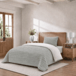 ⁦Stripe Comforter | طقم لحاف شتوي فرو مفرد قطعتين⁩ - الصورة ⁦4⁩